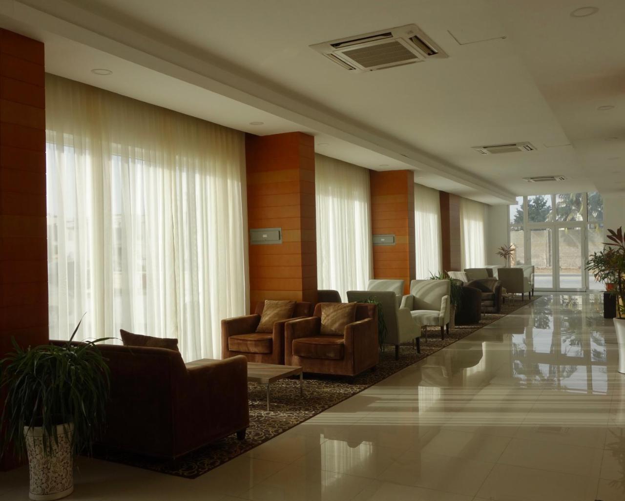 Grand Tayba Hotel Салала Екстер'єр фото