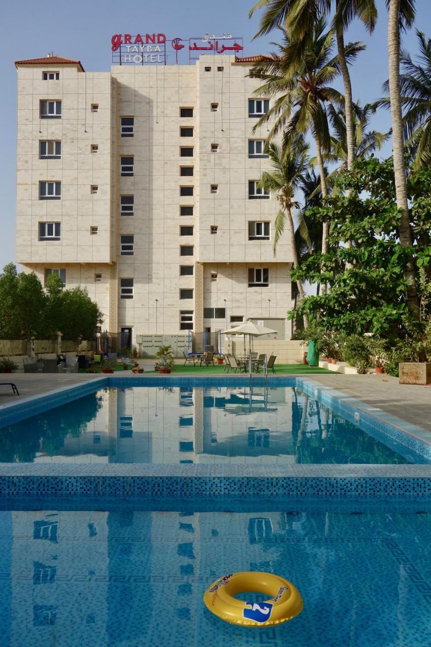 Grand Tayba Hotel Салала Екстер'єр фото
