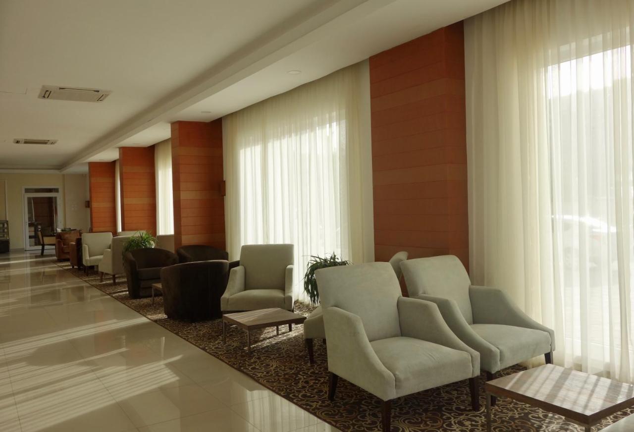 Grand Tayba Hotel Салала Екстер'єр фото