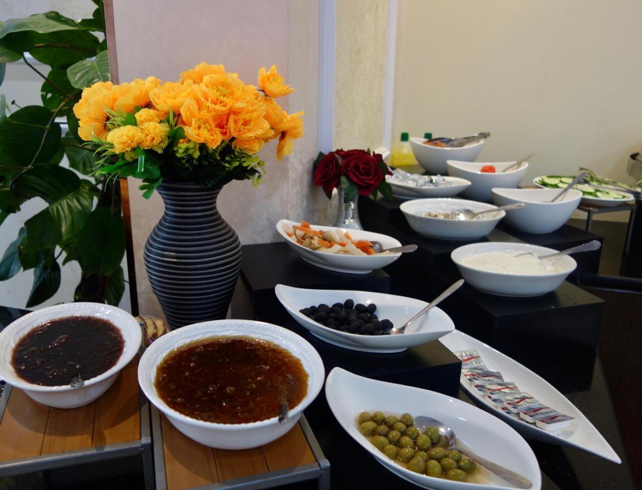Grand Tayba Hotel Салала Екстер'єр фото