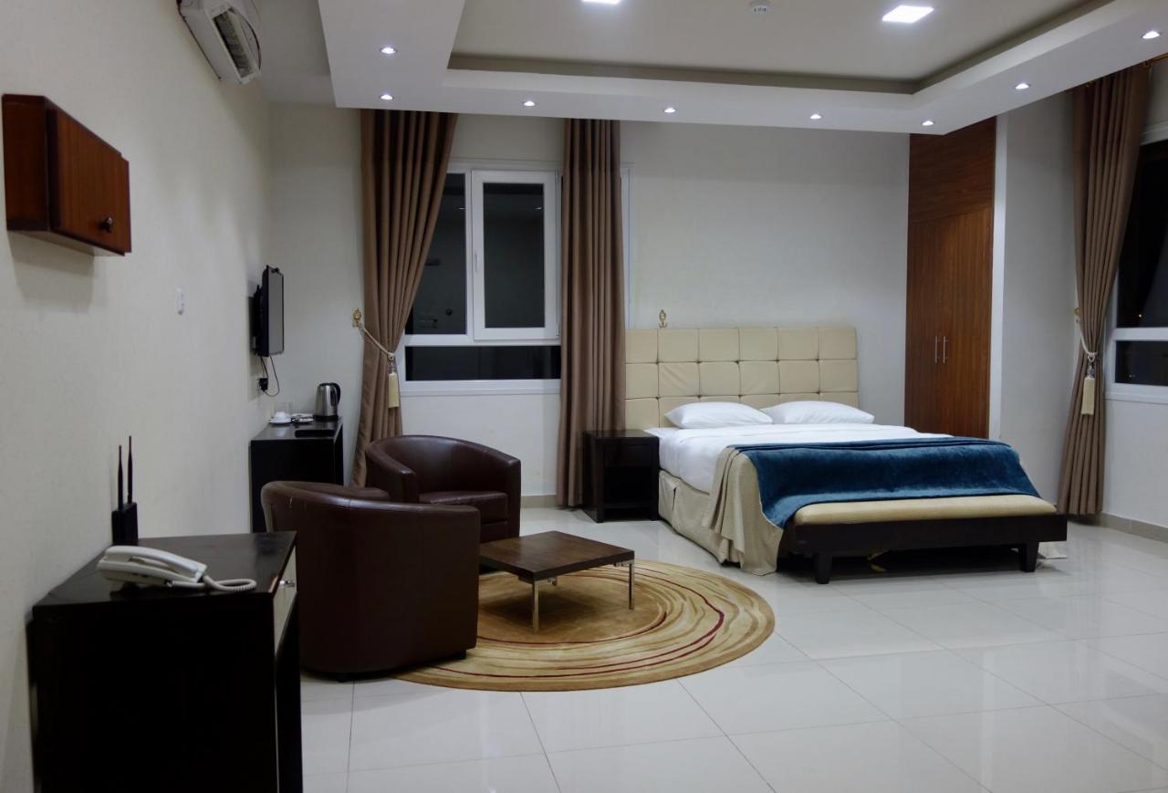 Grand Tayba Hotel Салала Екстер'єр фото