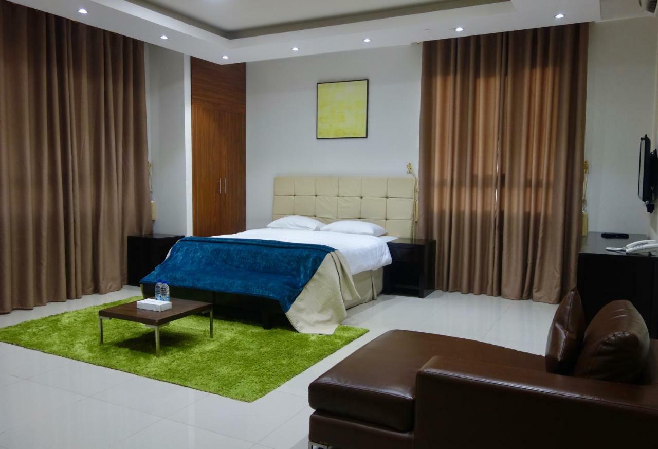 Grand Tayba Hotel Салала Екстер'єр фото