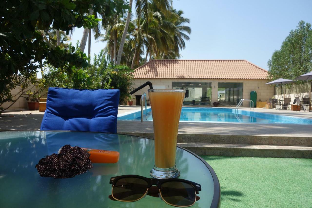 Grand Tayba Hotel Салала Екстер'єр фото